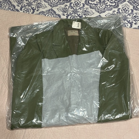 We The Free Trinity Trench - New in Bag! - Picture 9 of 12